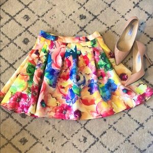 Floral print skirt